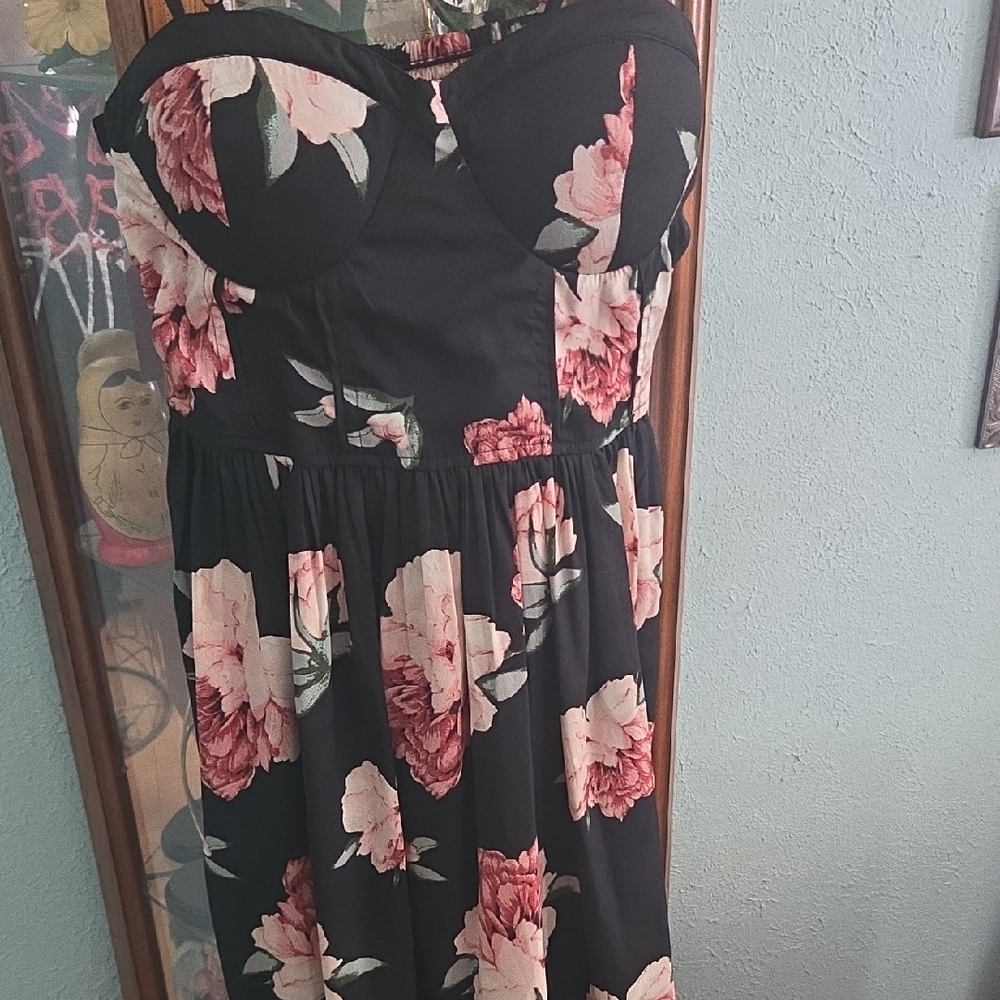 Band of Gypsies Black and Pink Strapless Dress